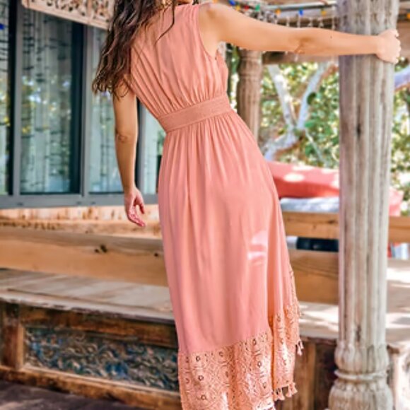 Cupshe Pink Sleeveless Tassel Trim Hi-Low Midi Dress Size S | NWT - Picture 2 of 4